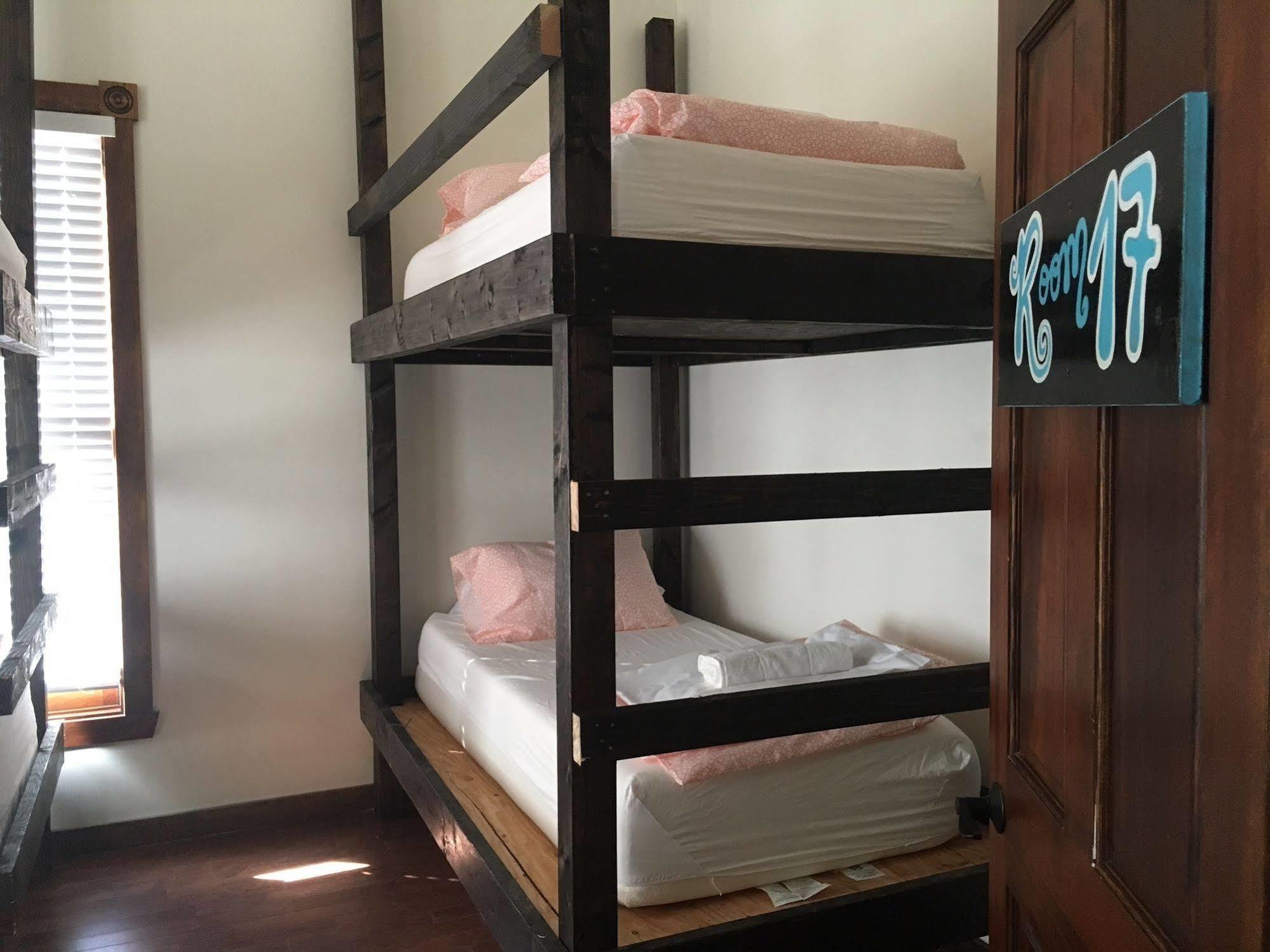 Ith Adventure (adults Only) Albergue San Diego